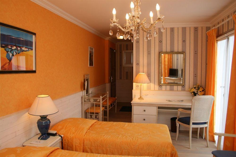 Hotel The Originals Residence De Rohan Vaux-sur-Mer Exterior photo