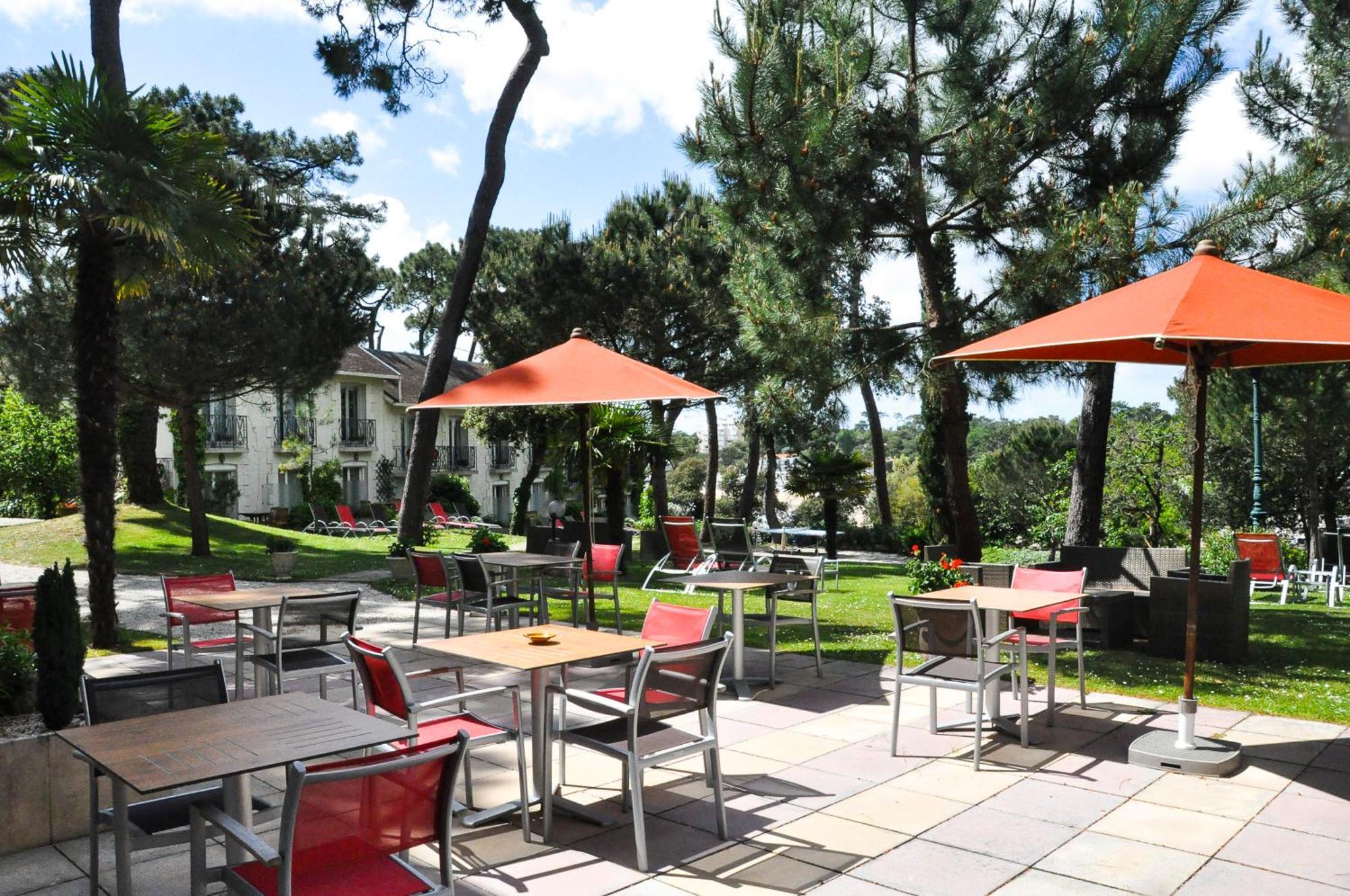 Hotel The Originals Residence De Rohan Vaux-sur-Mer Exterior photo